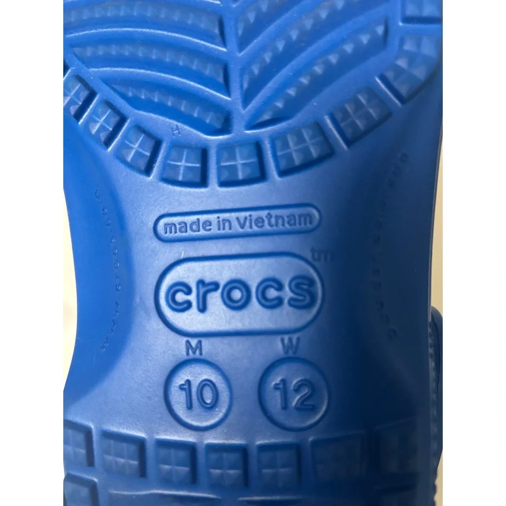 Crocs Classic Clog Royal Blue Mens 10 Womens 12 Water Friendly Comfort Shoes